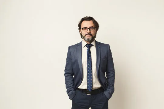 官方注册流程示意人物展示